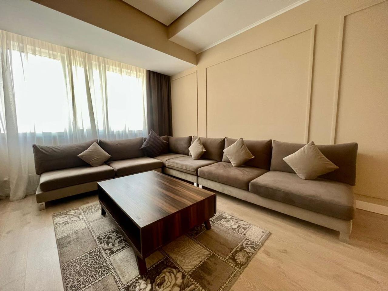 Bishkek Park Residence エクステリア 写真